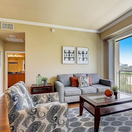 Frontdesk Oakwood Residence Apts Uptown Dallas Eksteriør bilde