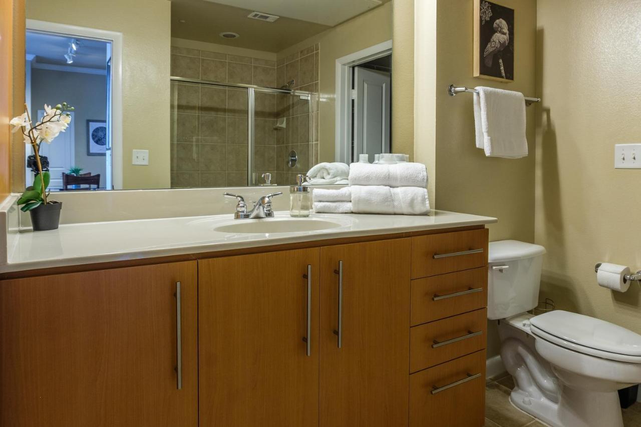 Frontdesk Oakwood Residence Apts Uptown Dallas Eksteriør bilde