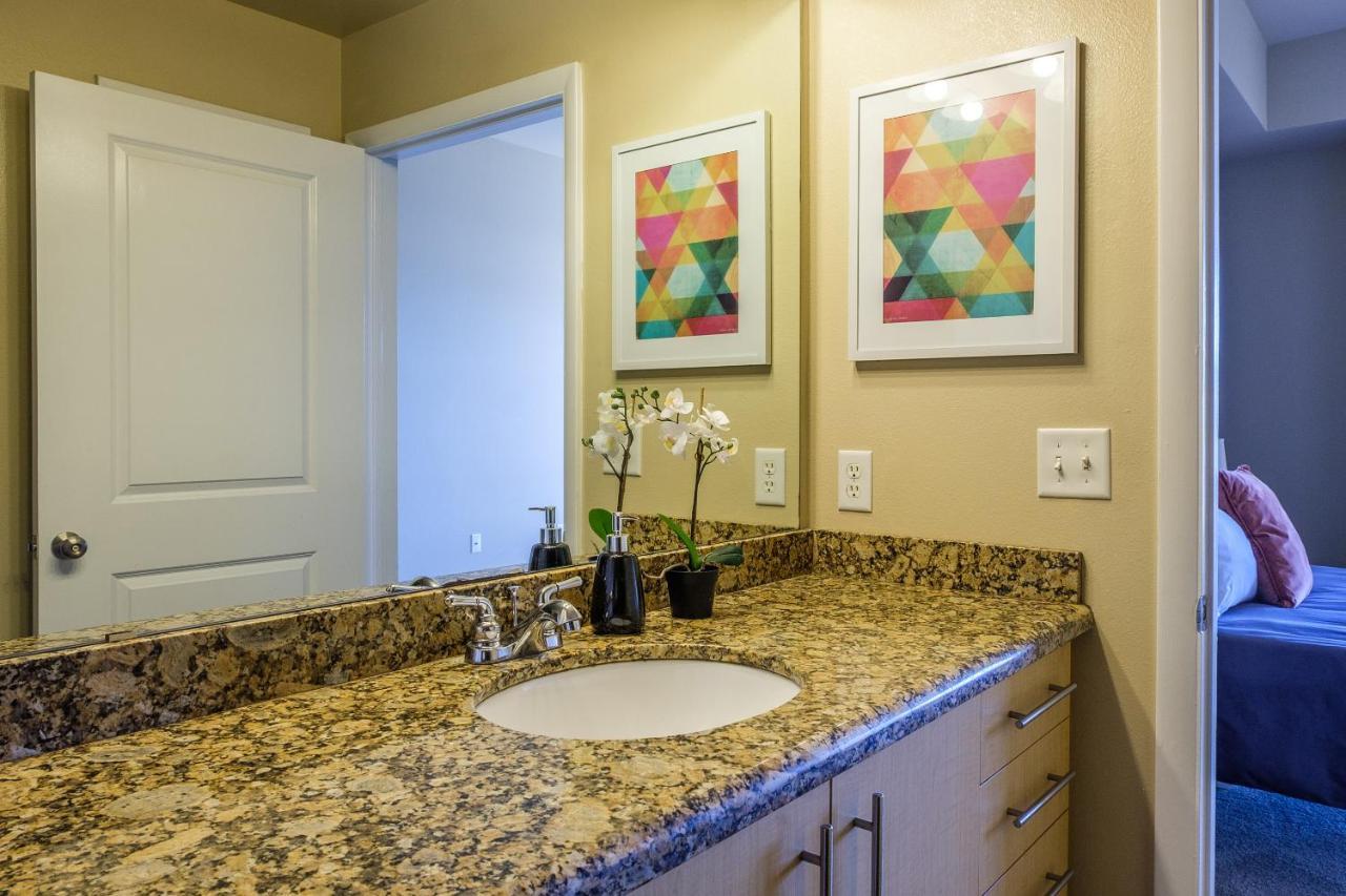 Frontdesk Oakwood Residence Apts Uptown Dallas Eksteriør bilde